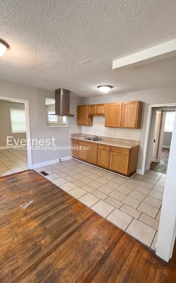 8504 3rd Ave N - Photo 4 of 18