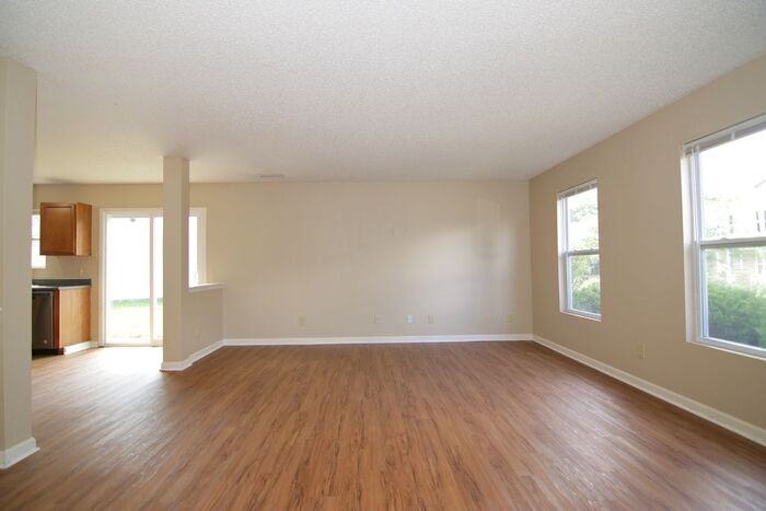 10252 Cumberland Pointe Blvd - Photo 2 of 22