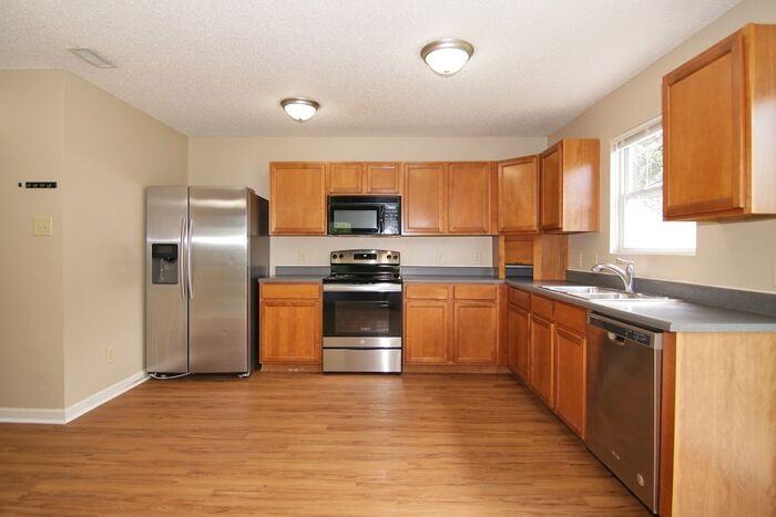 10252 Cumberland Pointe Blvd - Photo 6 of 22