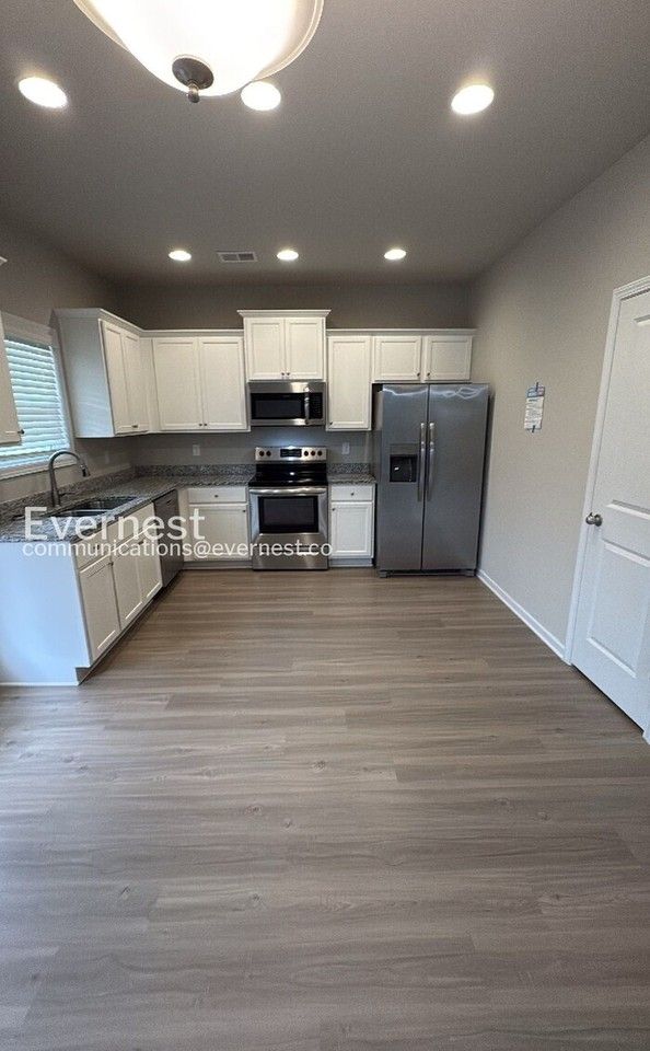 104 Culver St - Photo 2 of 31