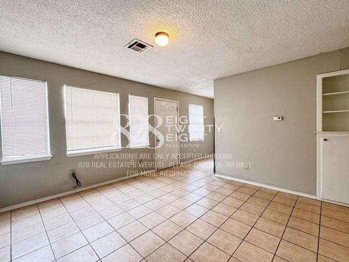 614 S 7th St - Photo 4 of 14