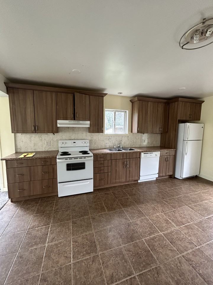 2143 Westcott Rd - Photo 2 of 9