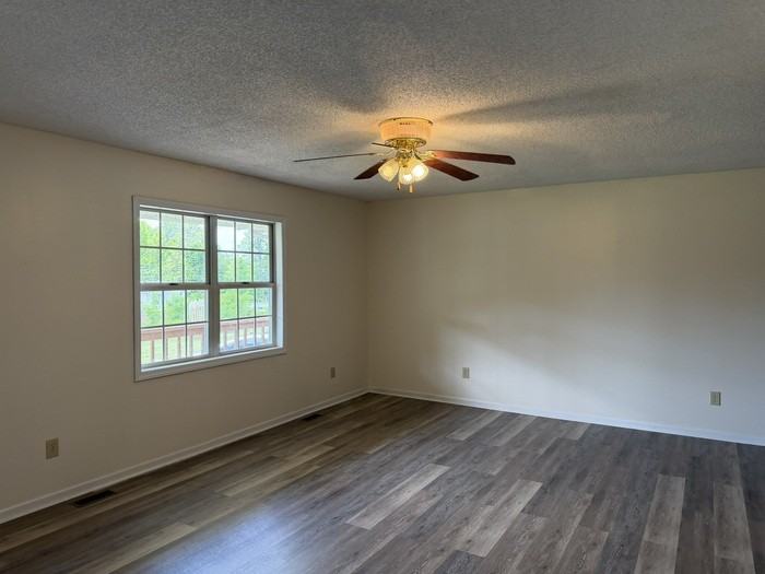 153 White Tail Ct - Photo 2 of 12