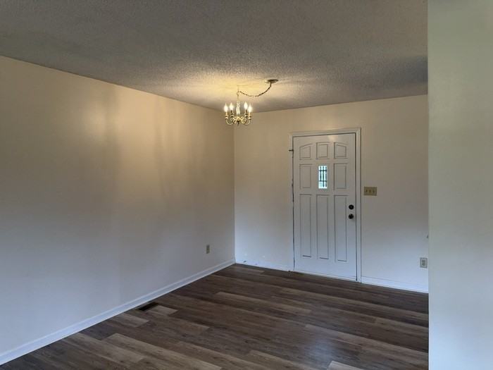 153 White Tail Ct - Photo 3 of 12