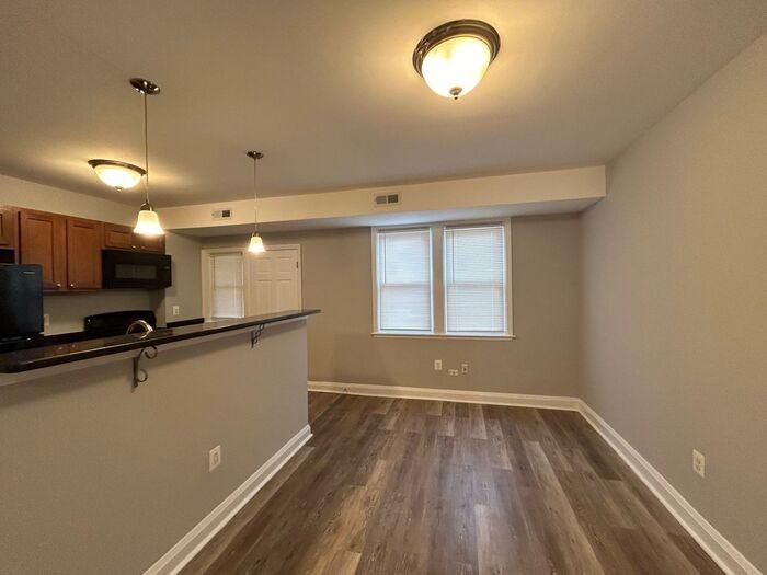 899 Braeside Rd - Photo 3 of 12
