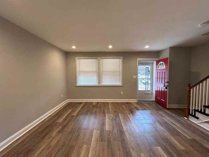 899 Braeside Rd - Photo 4 of 12