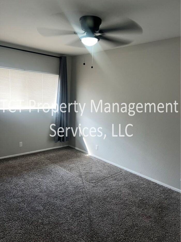 286 W Palomino Dr #135 - Photo 7 of 12