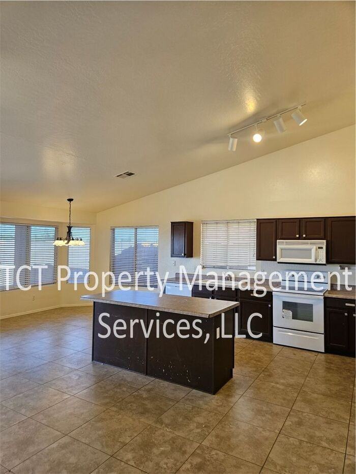 4090 S Ramona St - Photo 6 of 11