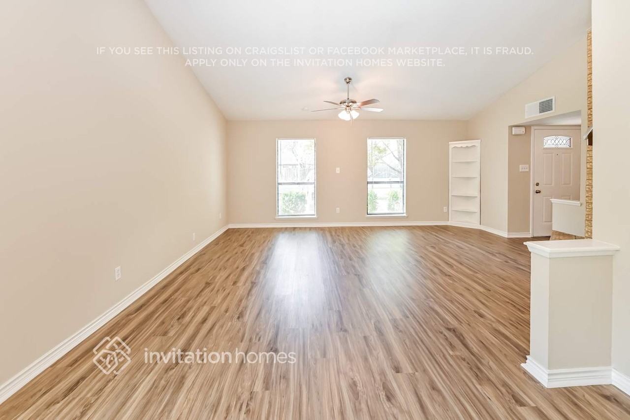 22710 Melham Ln - Photo 2 of 16