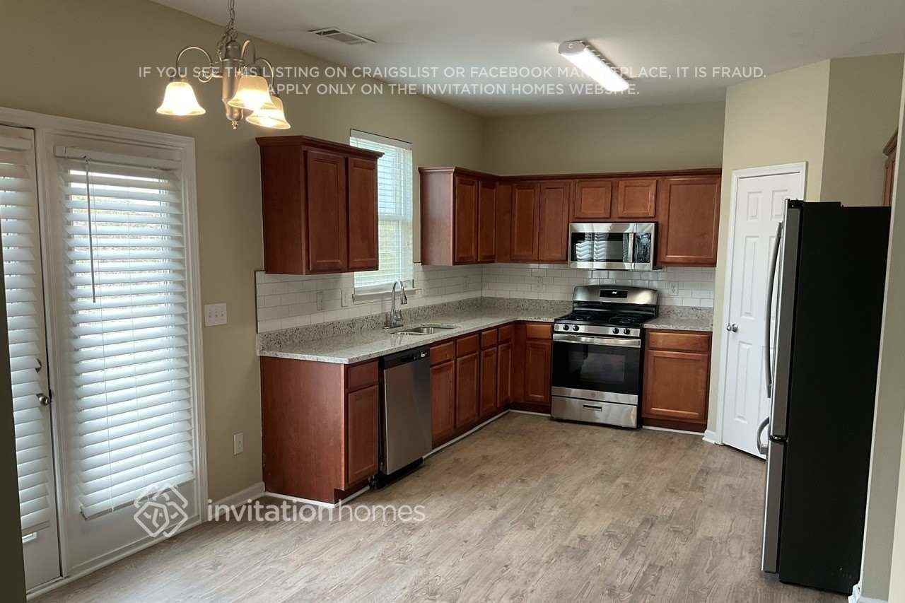 225 Alamosa Path Sw - Photo 6 of 17