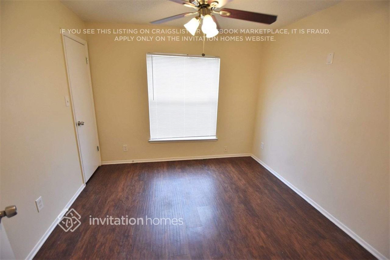 7341 Crooked Lake Cir - Photo 6 of 9