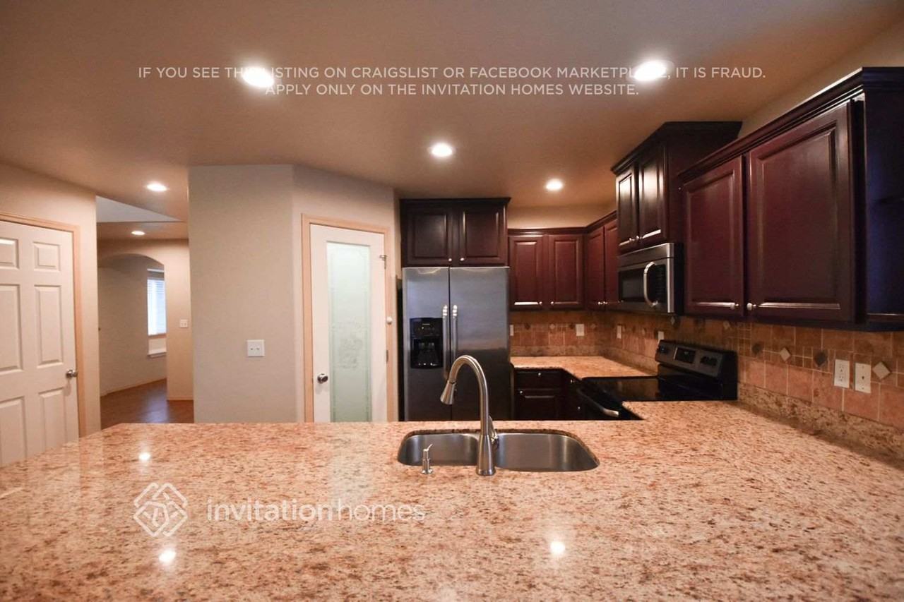 1213 84th Ave Se - Photo 4 of 12