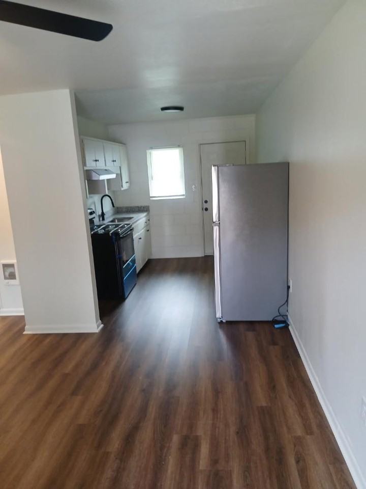 3413 Terminal Ct - Photo 4 of 10