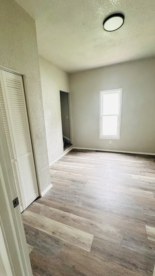 630 Ivanhoe St - Photo 4 of 11
