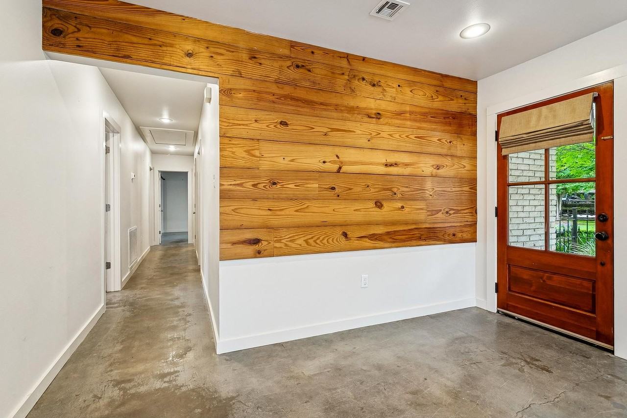 426 Lafitte St - Photo 4 of 10