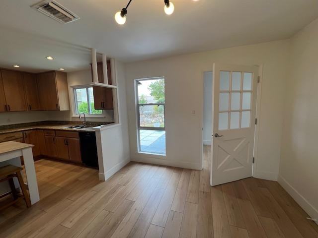 2222 Crestline Dr - Photo 6 of 11