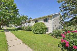 featured image of 102 W Main St #1