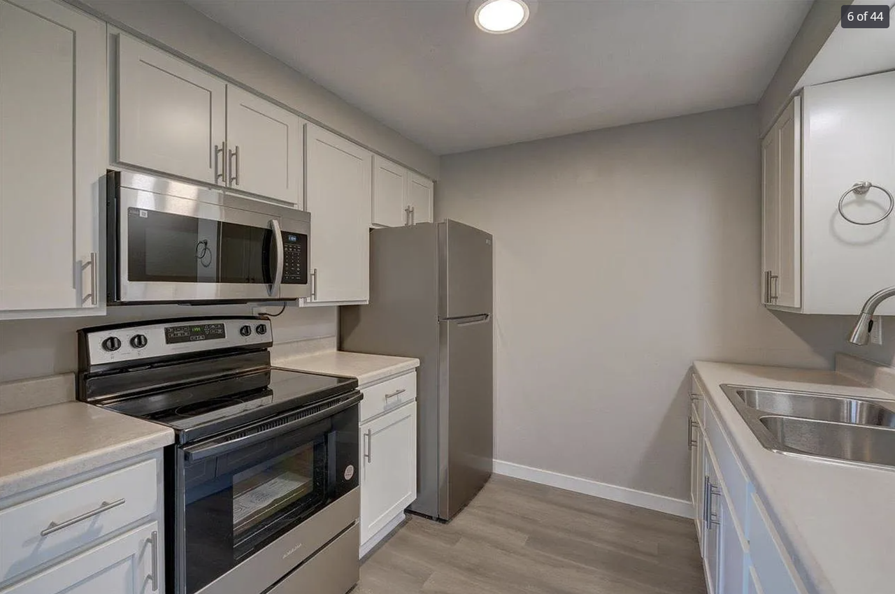 102 W Main St #1 - Photo 4 of 16