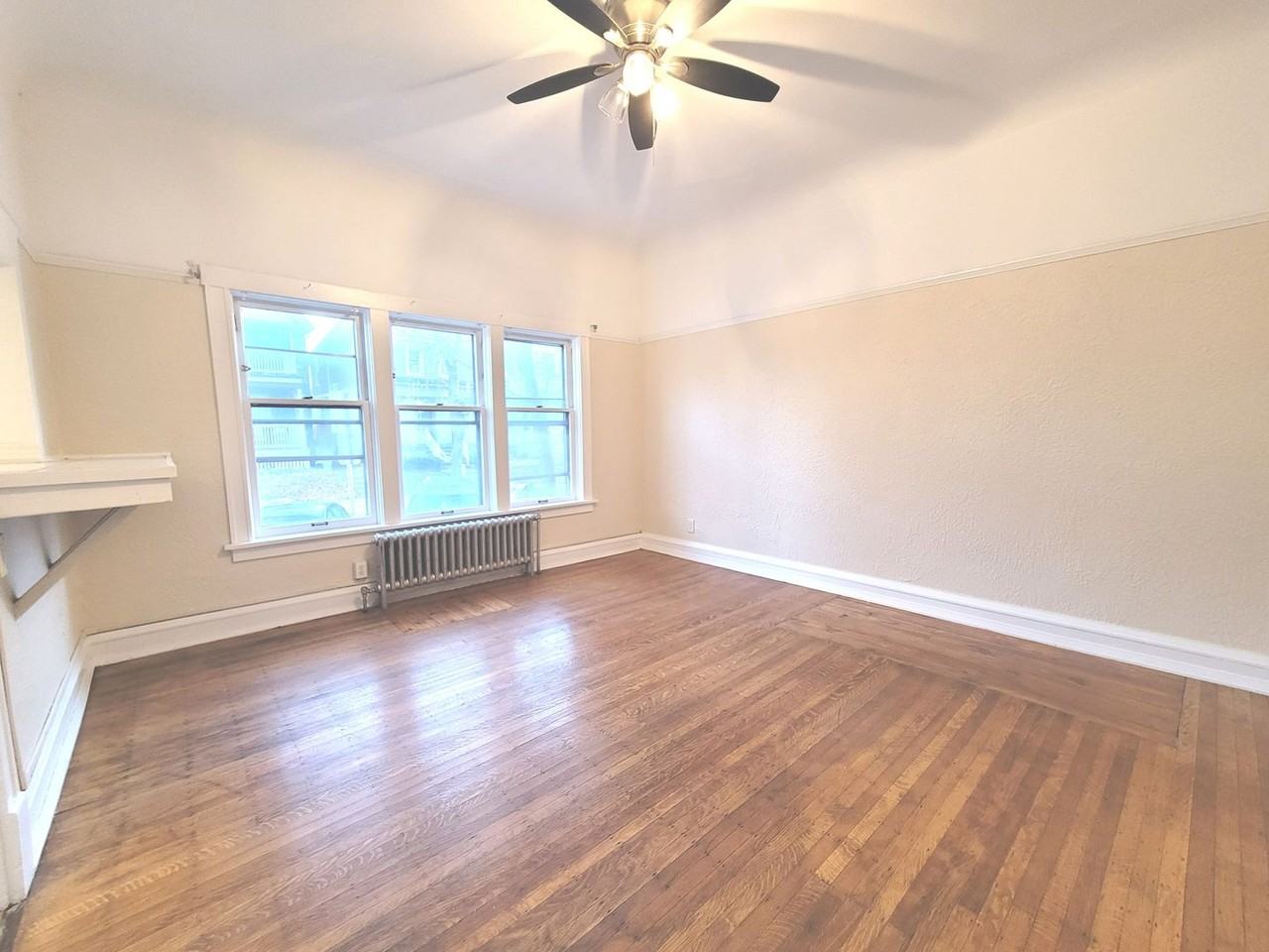 Kane Place Apartments - Photo 2 of 36