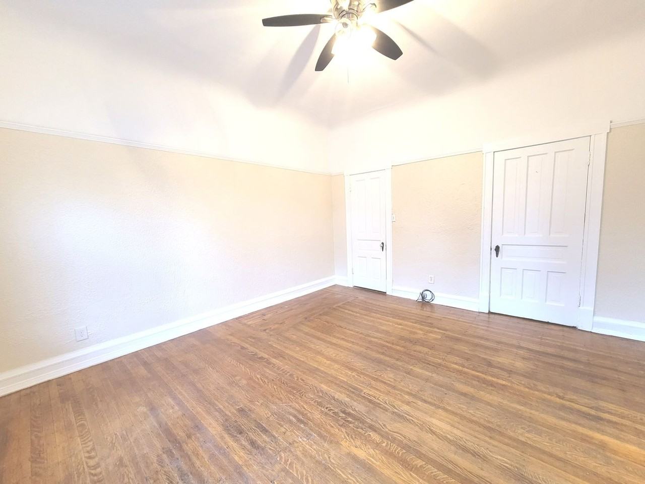 Kane Place Apartments - Photo 4 of 36
