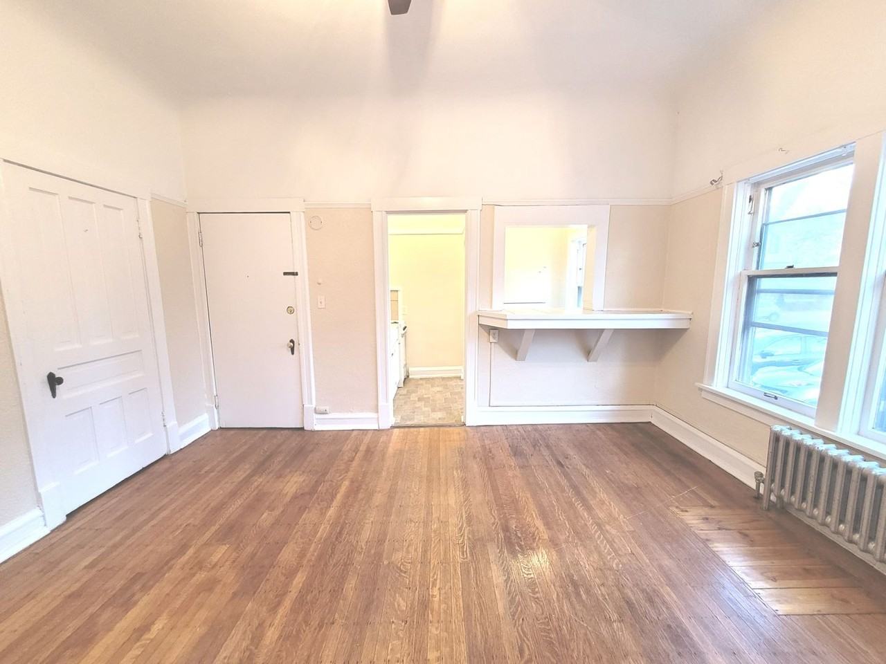 Kane Place Apartments - Photo 5 of 36