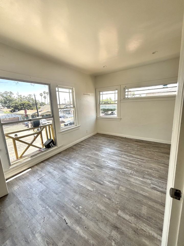 2905 Van Buren Pl #1