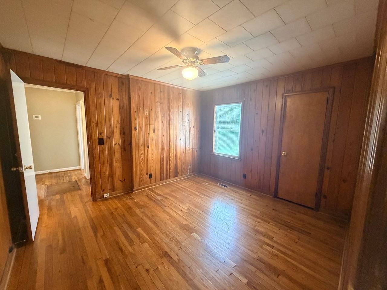706 Pineview Dr - Photo 7 of 12