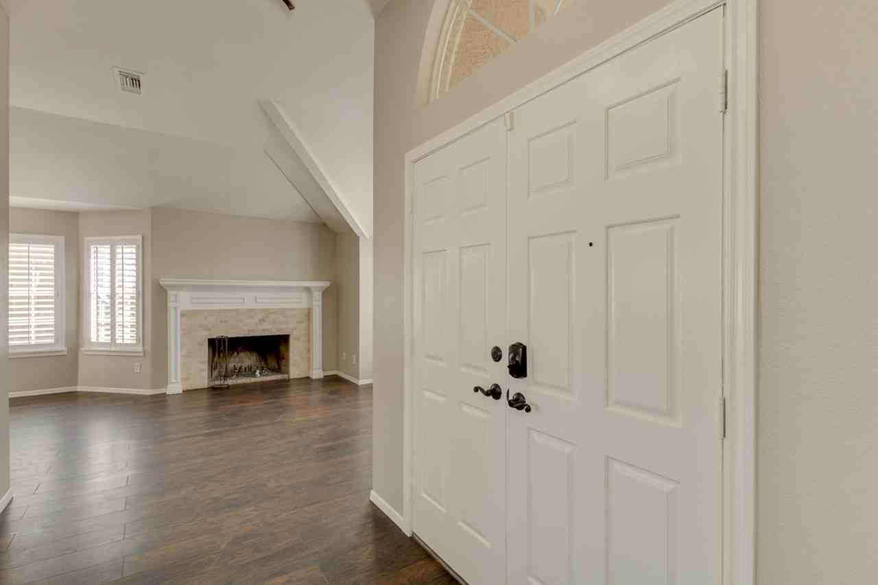 4314 E Juanita Ave - Photo 7 of 48