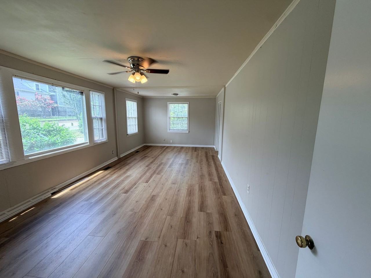 1307 Melody Ln - Photo 7 of 10