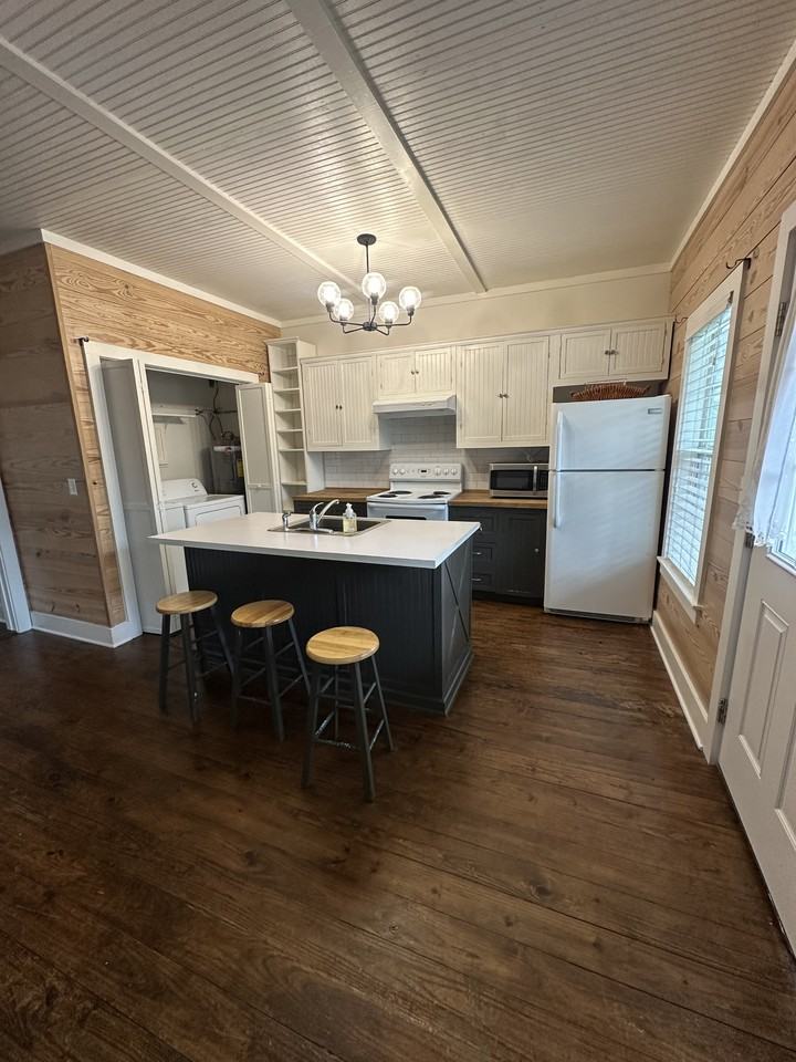 503 Hosea St #1 - Photo 4 of 8