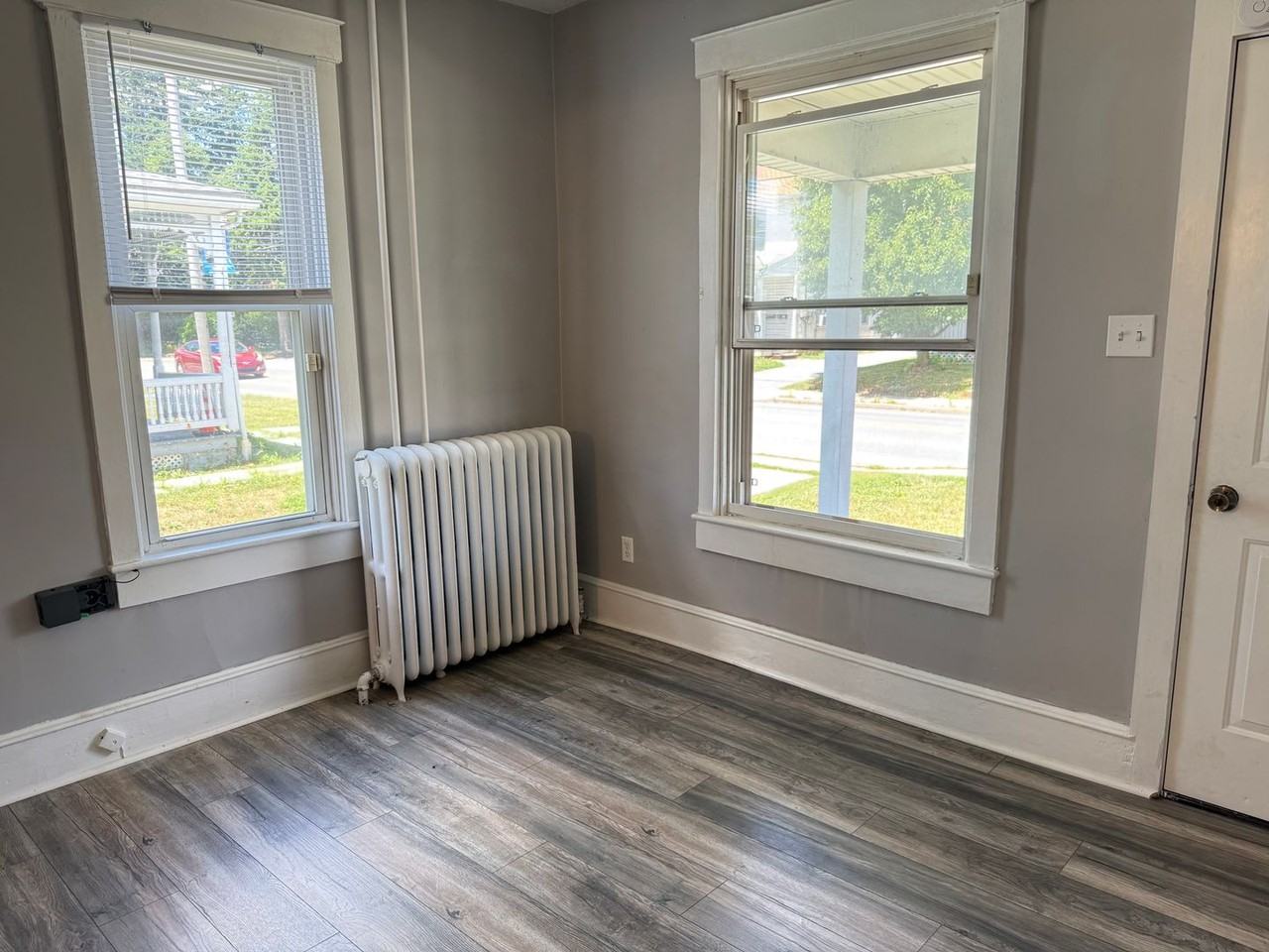 2146 Main St - Photo 6 of 28