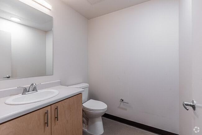 5827 Ne Prescott St - Photo 4 of 31