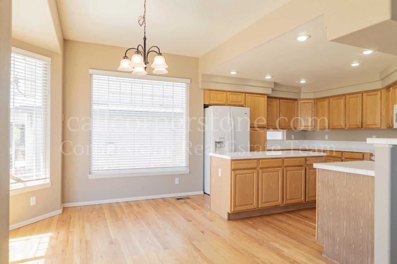 3305 Hollycrest Dr #1 - Photo 6 of 44