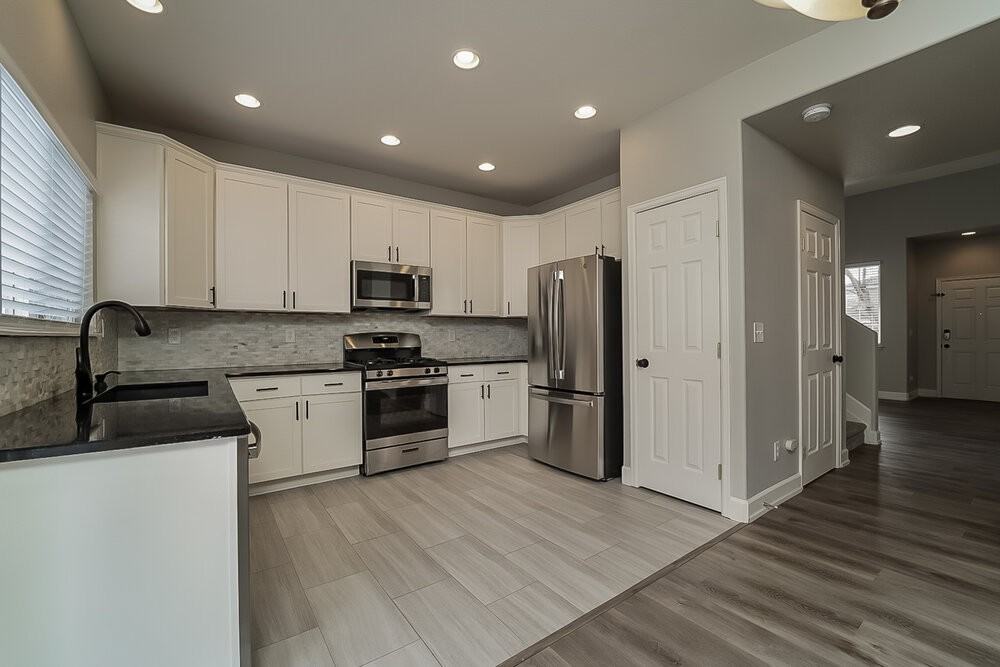 5065 Pelican St - Photo 7 of 17