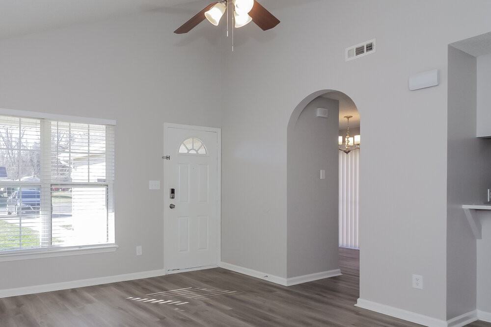 4148 Canyon Creek Ln - Photo 5 of 16