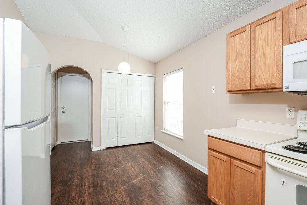 1839 Corner Meadow Cir - Photo 6 of 16