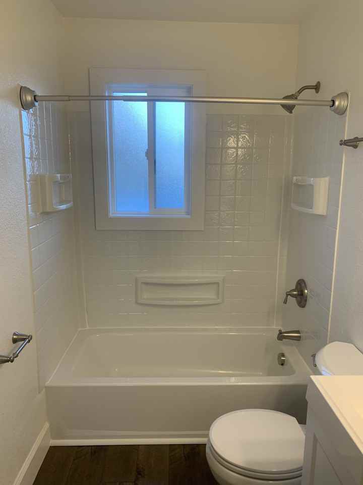 423 Nw 6th St #21RM - Photo 3 of 19