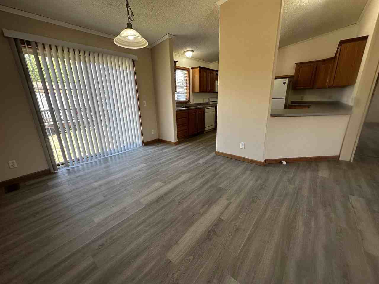 12 Rainier St N #12RA - Photo 7 of 29