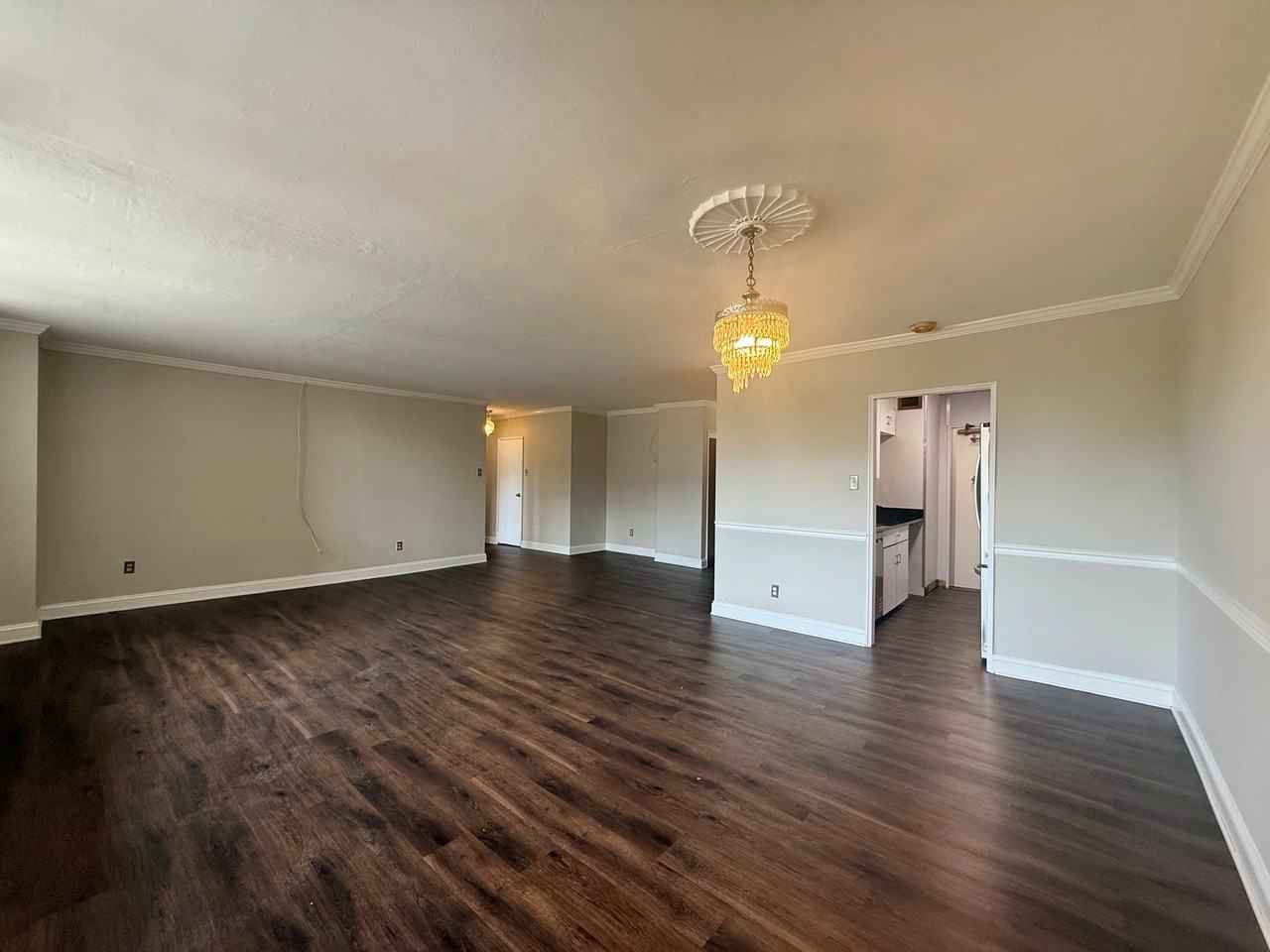 1301 N Harrison St #608 - Photo 7 of 17