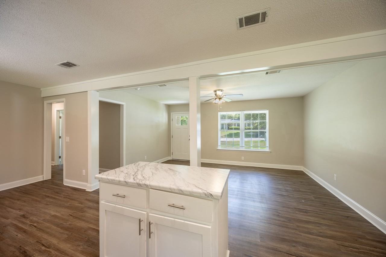 603 Marvin Ave - Photo 2 of 10