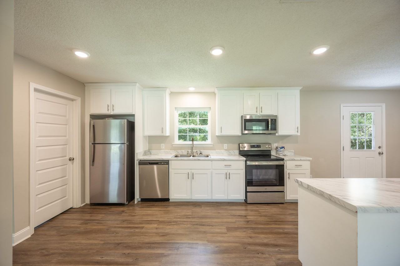 603 Marvin Ave - Photo 4 of 10