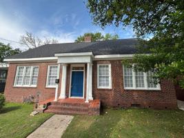 featured image of 1263 Cedar Ave