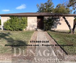 418 N Oak St - Photo 1 of 1