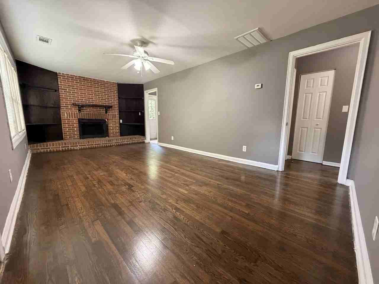 1426 Joy Ln - Photo 6 of 6