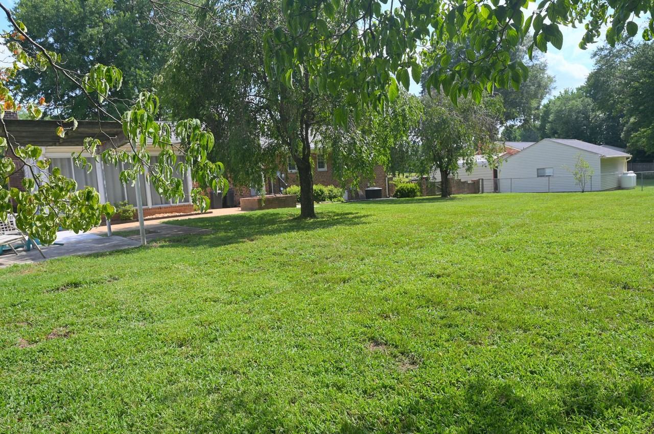8312 Sherton Dr - Photo 3 of 15
