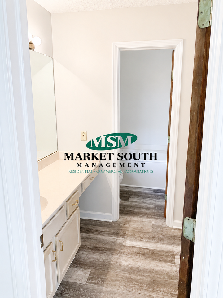 2 Rivers Bend Ct - Photo 6 of 16