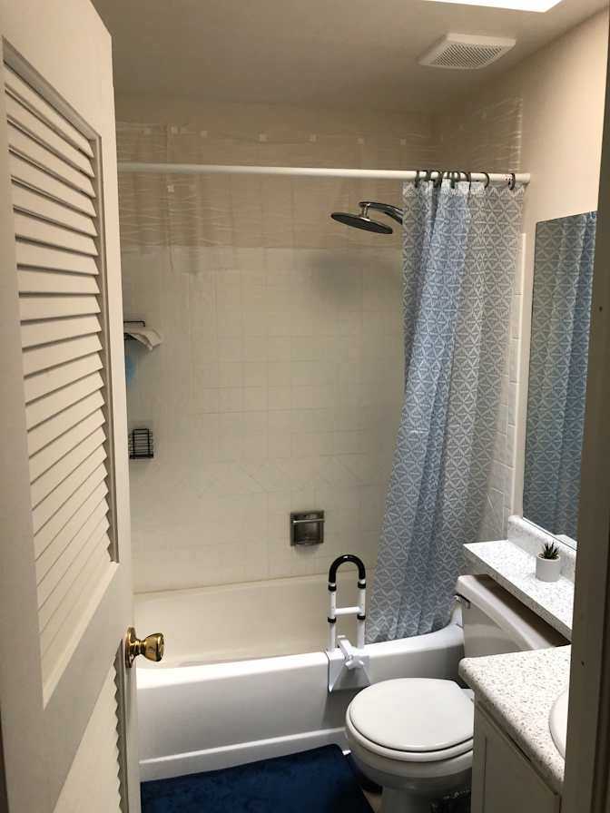 975 Harbourne St #7 - Photo 5 of 22