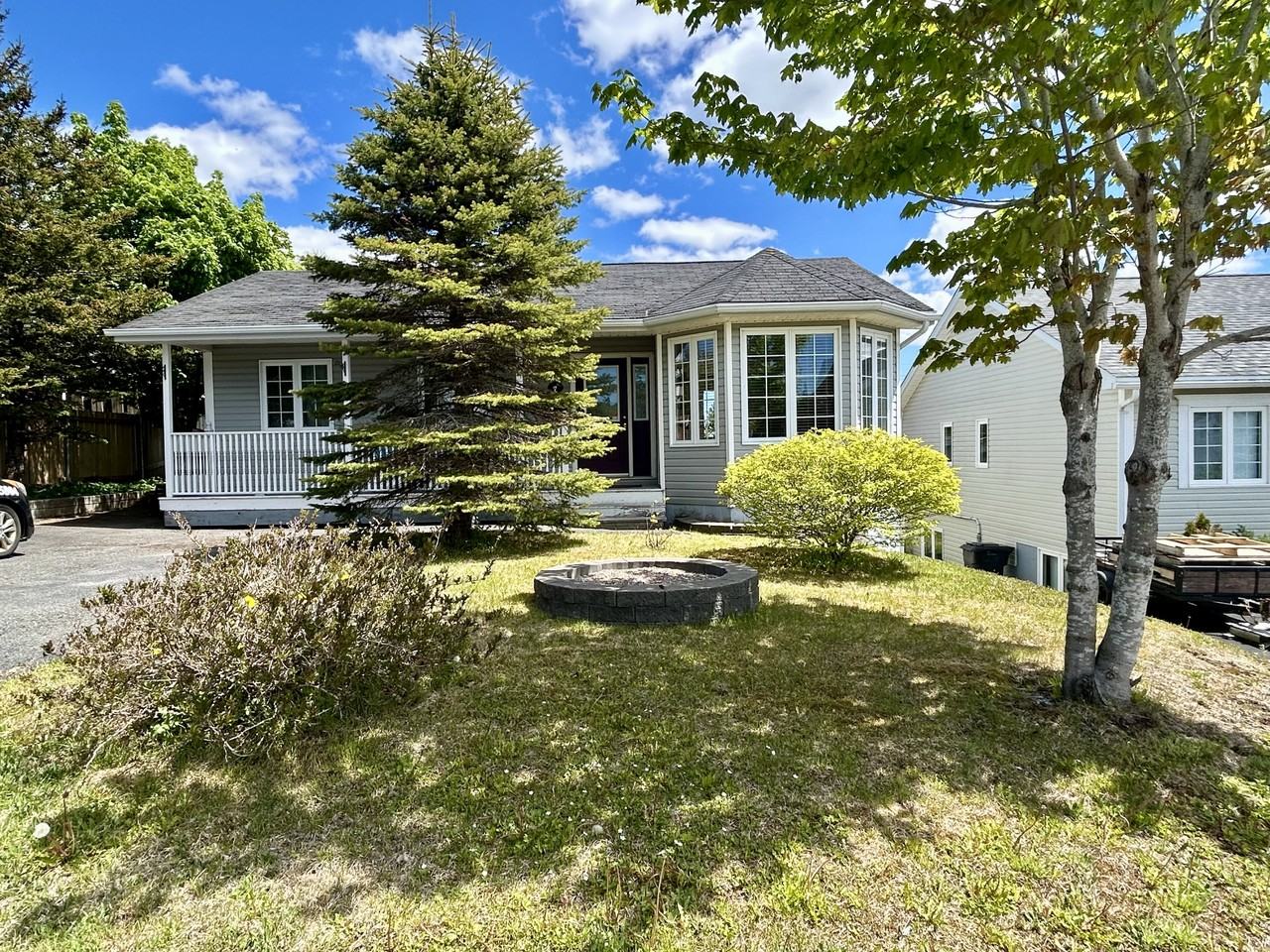 7 Castors Dr #1