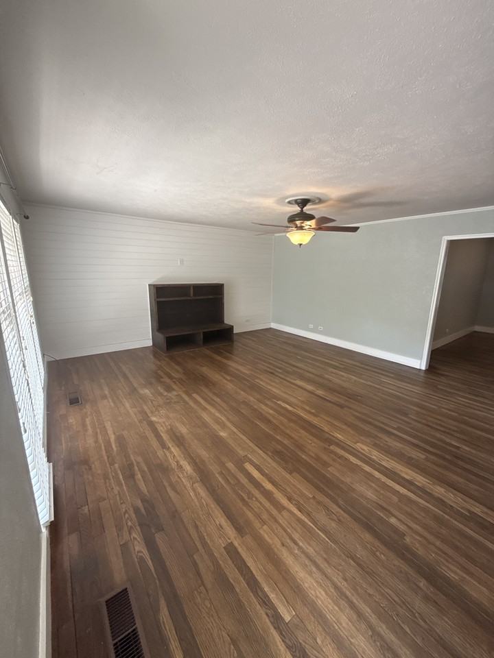1100 S Trade Days Blvd #1 - Photo 6 of 15