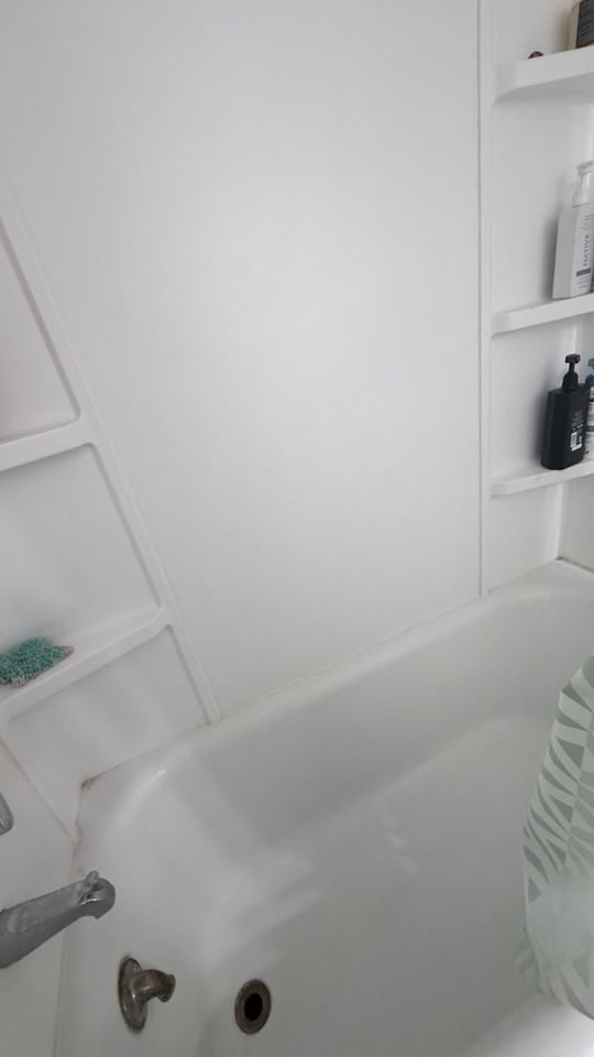 642 Fisher Cres #B - Photo 5 of 10